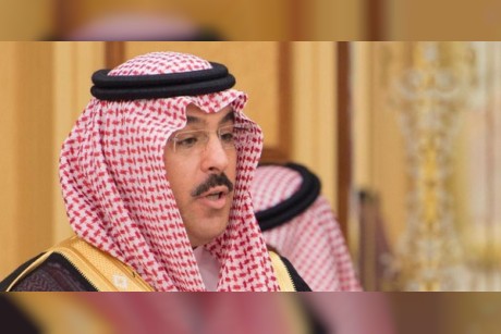 عواد العواد وزير الثقافة والإعلام السعودي