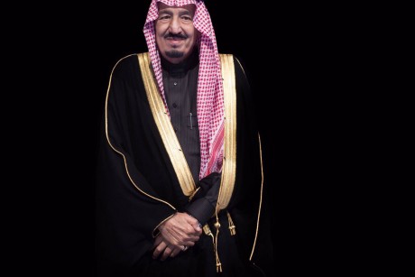 هيئة كبار العلماء تثني على جهود الملك سلمان لضمان نجاح فريضة الحج