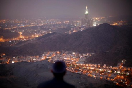 Qatar campaigns to politicize Hajj