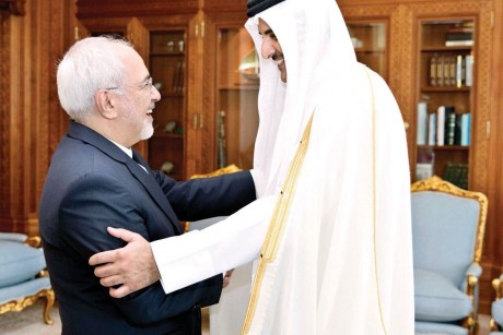 خبراء يمنيون عن زيارة ظريف لقطر: طهران تستغل الدوحة لاختراق الخليج