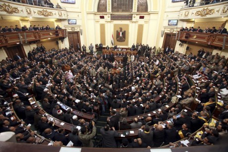 البرلمان المصري يطالب بتحرك دولي لإجبار قطر على تسليم الإرهابيين لديها
