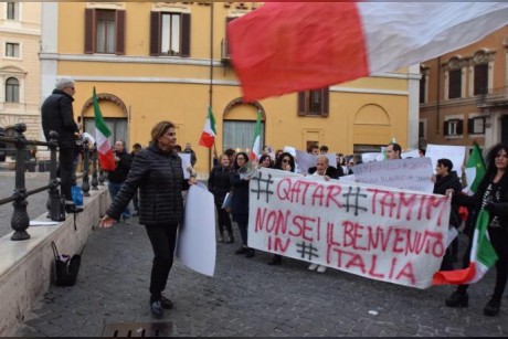 تظاهرات إيطالية ضد زيارة تميم