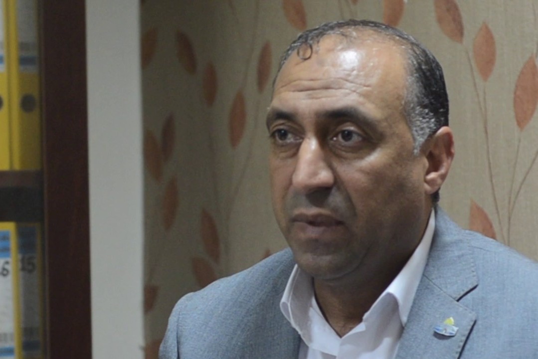 أيمن الرقب المحلل السياسي الفلسطيني