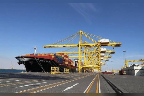 15 % تراجعا في عدد السفن الوافدة لموانئ قطر خلال يونيو