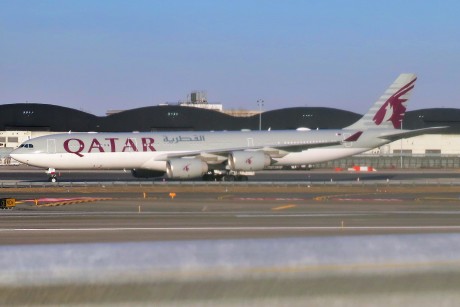 qatar_amiri_flight_airbus_a340-541_a7-hhh_(new_livery)_parked_at_jfk_airport_in_january_2019