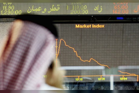 Workers’ strikes disclose Qatar’s bankruptcy