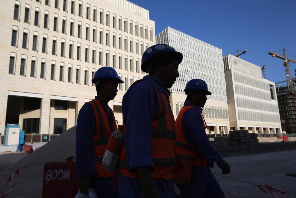 هيومن رايتس: على قطر توفير تدابير حماية أكبر للعمال ضد الاستغلال