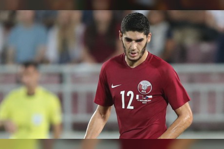 شباب الوطن محرومون... والمجنسون يحملون راية المنتخب